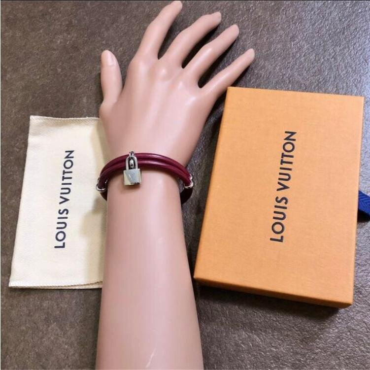 LOUIS VUITTON Keep It Twice LV Cadena Bracelet Wine Red Silver W