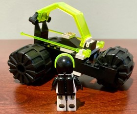 Vintage LEGO Space Blacktron 2 Tri-Wheeled Tyrax Complete Set