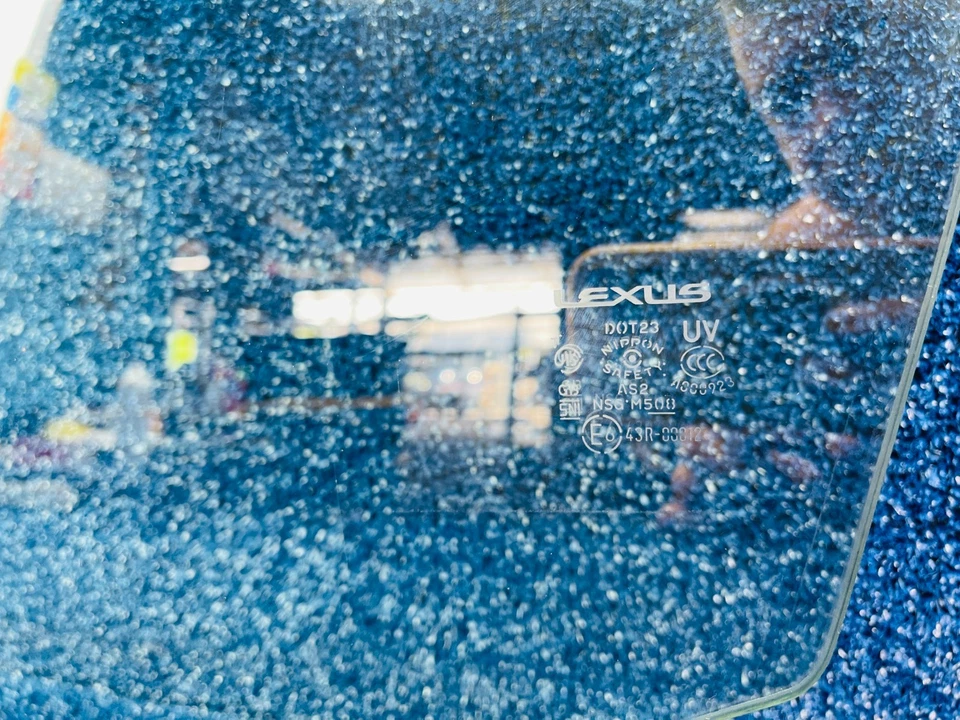Lexus IS250 2006-2013 puerta delantera izquierda ventana vidrio OEM Foto 3 de 4