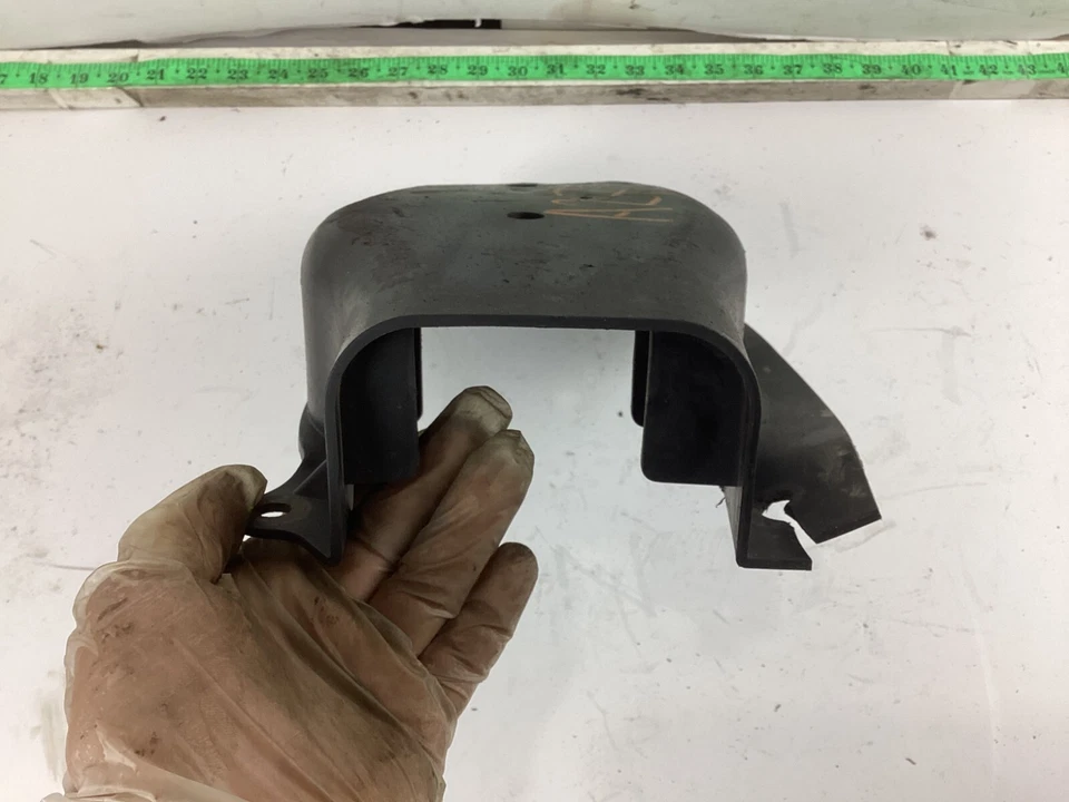 2013-2019 Cadillac ATS Rear Left Side Lower Suspension Control Arm Cover OEM - Image 3 of 4