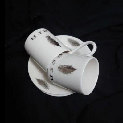 DEBENHAMS ESPRESSO Demitasse TASSEN & UNTERTASSEN 2er SET Farne Fine China Elegant 