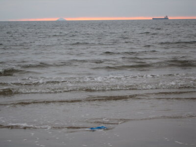 Photo 6x4 Irvine Bay Shore Fullarton/NS3238 Ailsa Craig and a coal carri c2006