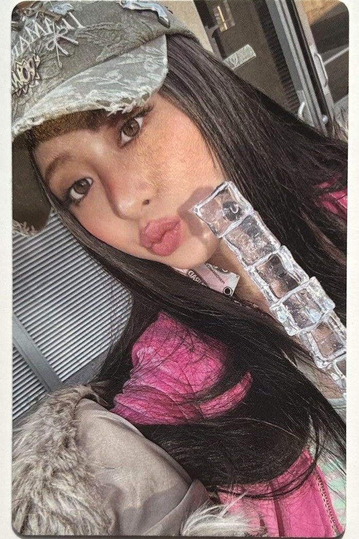 LE SSERAFIM HOT Weverse Global POB Official Photocard Photo