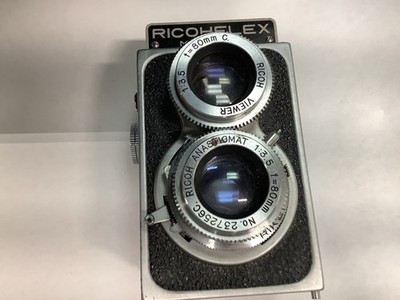 Ricohflex Model VII Twin Lens Reflex Medium Format 120 Film Camera