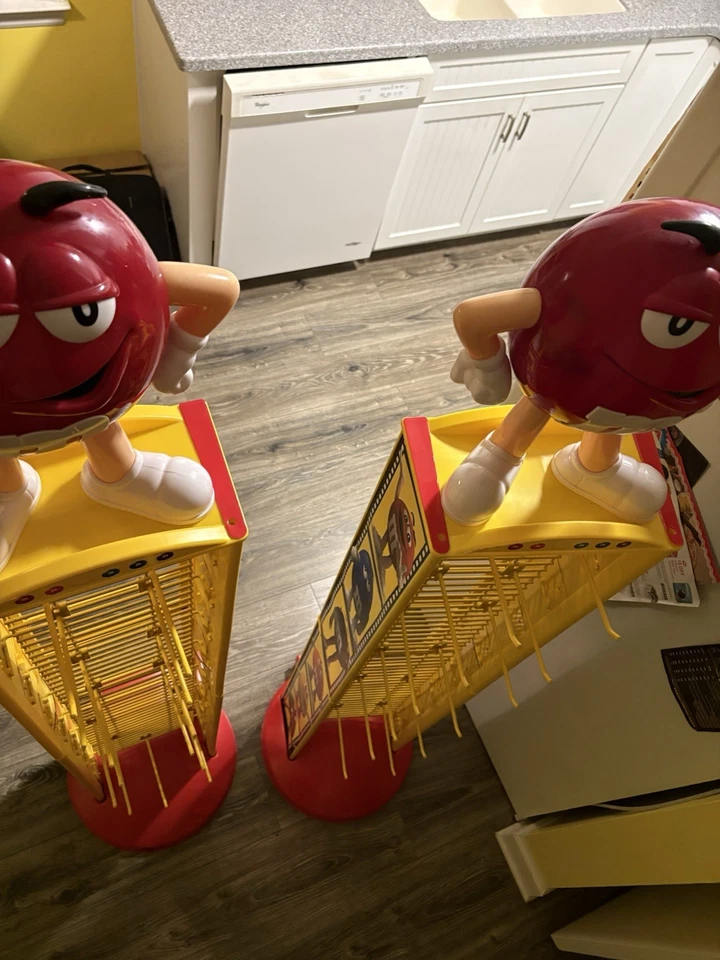 Soporte para caramelos Kyle Busch M&Ms Foto 3 de 4