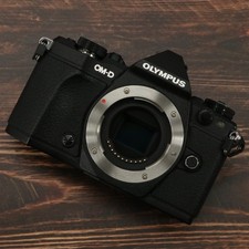 Olympus OM-D E-M5 Mark II 16.1MP DSLR Shuttercount 15630 Excellent 5 6832
