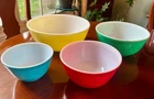 Vintage Pyrex Primary Mixing Bowls Nesting 4