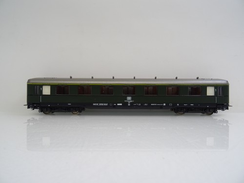 Liliput H0 83100 Personenwagen 1.Kl. der DB in EVP JD6905 | Zustand: Gebraucht