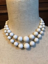 VINTAGE DOUBLE STRAND WHITE GRADUATED PLASTIC BEADED NECKLACE MADE IN HONG KONG