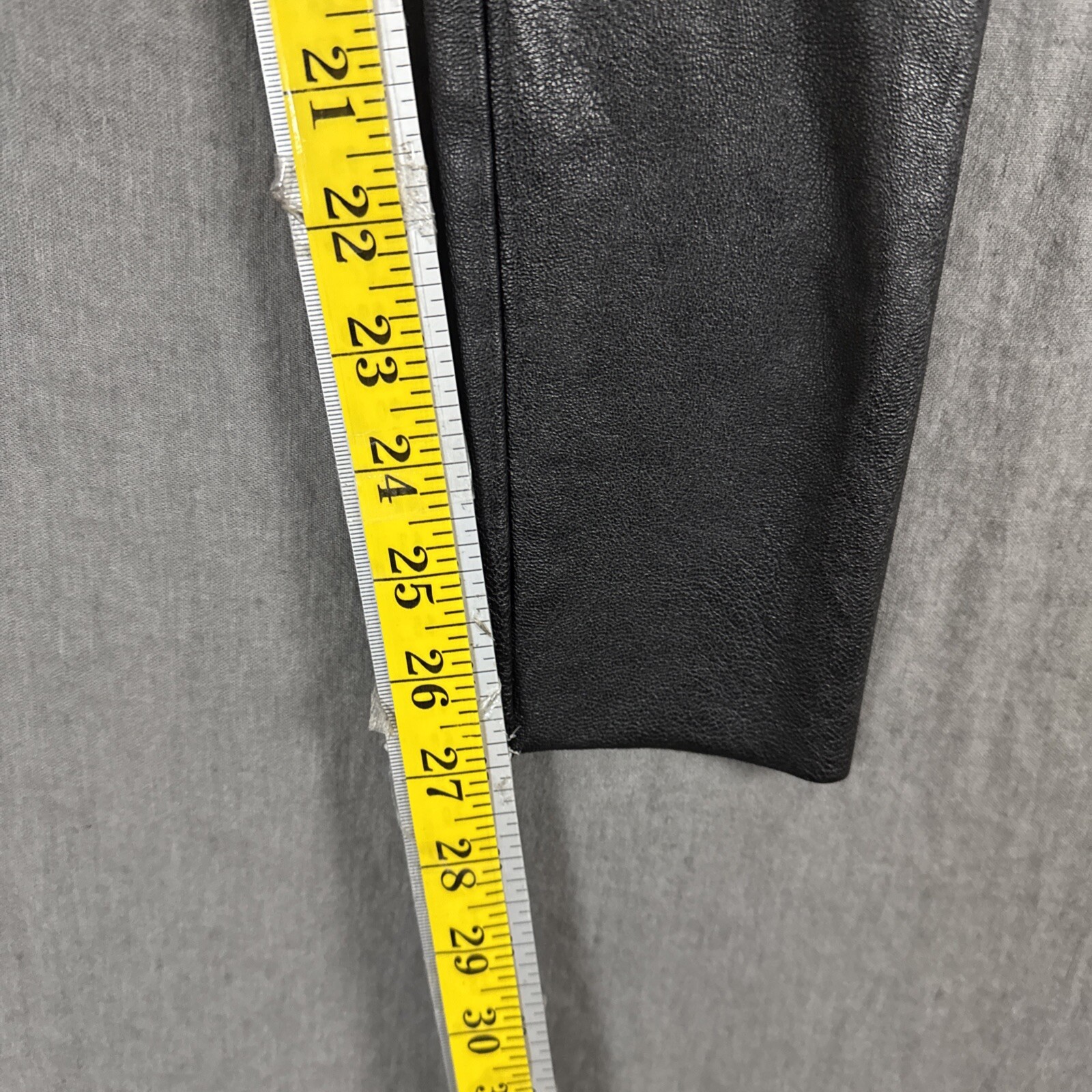 Commando Women's Size Medium Solid Black Faux Lea… - image 8