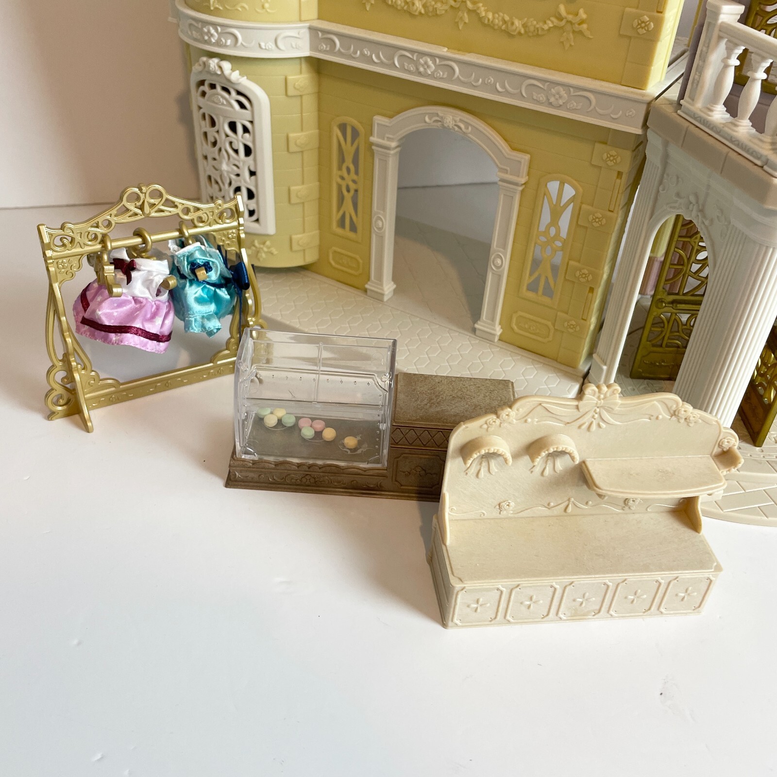 Picture 3 of 16