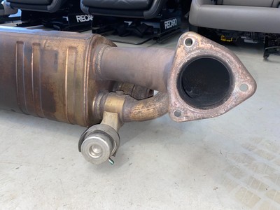 Porsche 991 Carrera S 4S Exhaust OEM Center Muffler Non PSE valved 