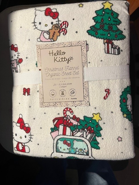 Pottery Barn Teen - Hello Kitty Christmas Flannel Organic Sheet Set - Full