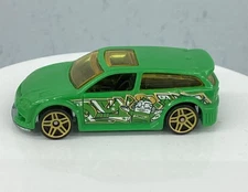 2011 HOT WHEELS AUDACIOUS--GREEN--5-PACK--METAL BASE    6A15