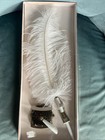 Vintage  Elegant Ostrich Feather Pen w Holder Wht — photo 1
