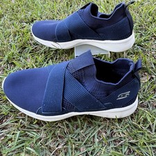Skechers Women  s Navy Slip-On Comfortable Shoes size 8
