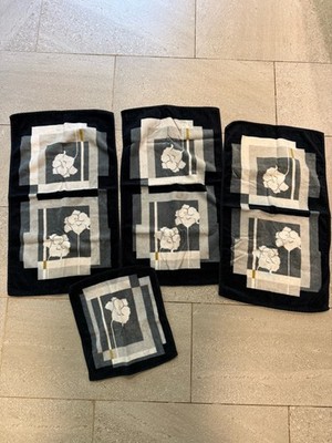 Andre Richard Co. Springmaid Floral Geometric Cotton Hand Towels Black White