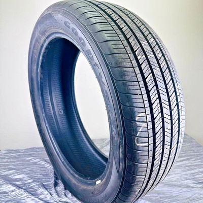 1 Goodyear Eagle Touring Used Tire P235/50R21 2355021 235/5021 9/32