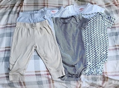 Adorable Baby Unisex Clothing Lot Tops And Pants 9 Months