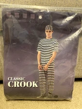 SIZE 2XL MEN'S CLASSIC CROOK PRISONER HALLOWEEN COSTUME OUTFIT W/ HANDCUFFS