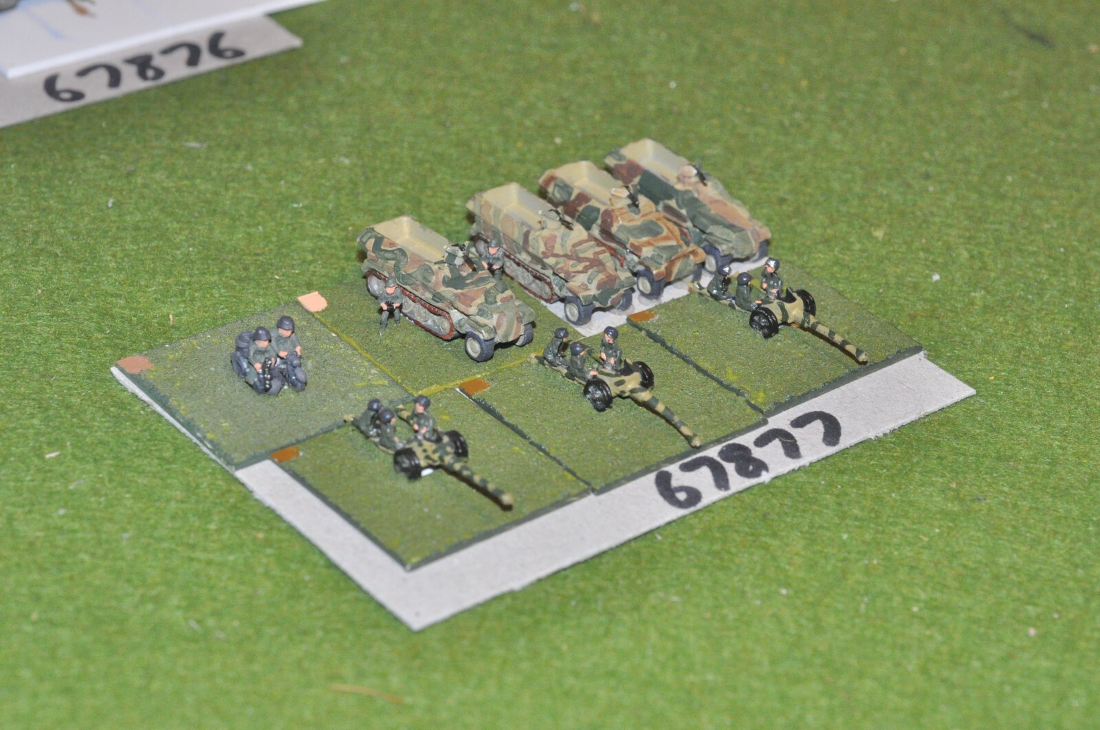 10mm WW2 / german 3 guns crews tows & command vehicle art (67877
