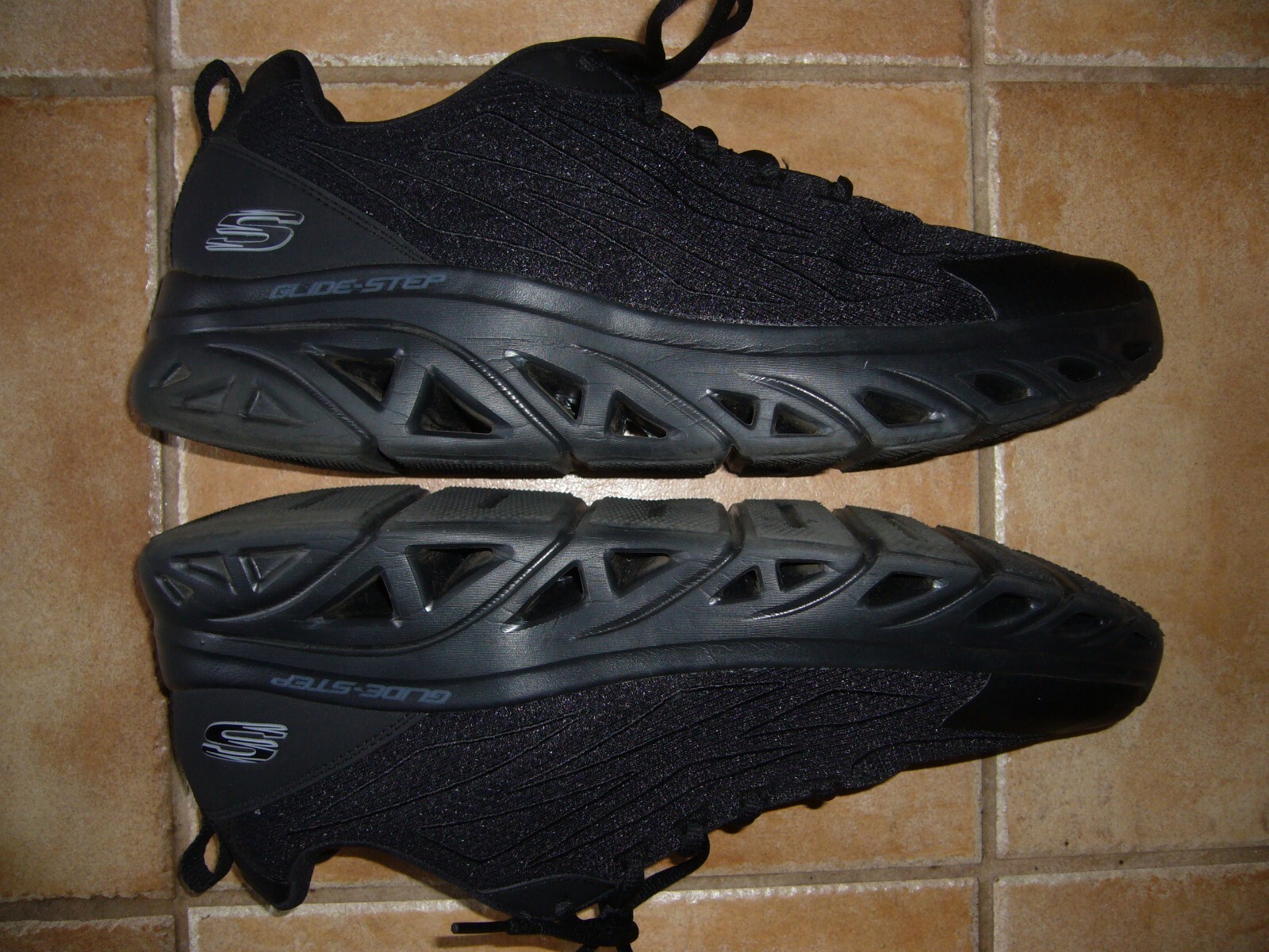 skechers gel
