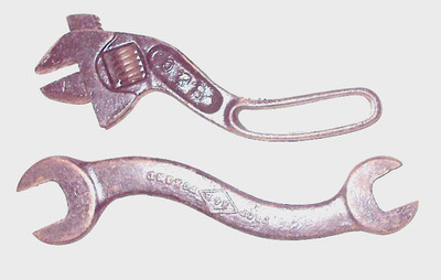 ANTIQUE 8'' B & C ADJUSTABLE WRENCH W/OPEN HANDLE & CURVED OPEN S WRENCH, USA