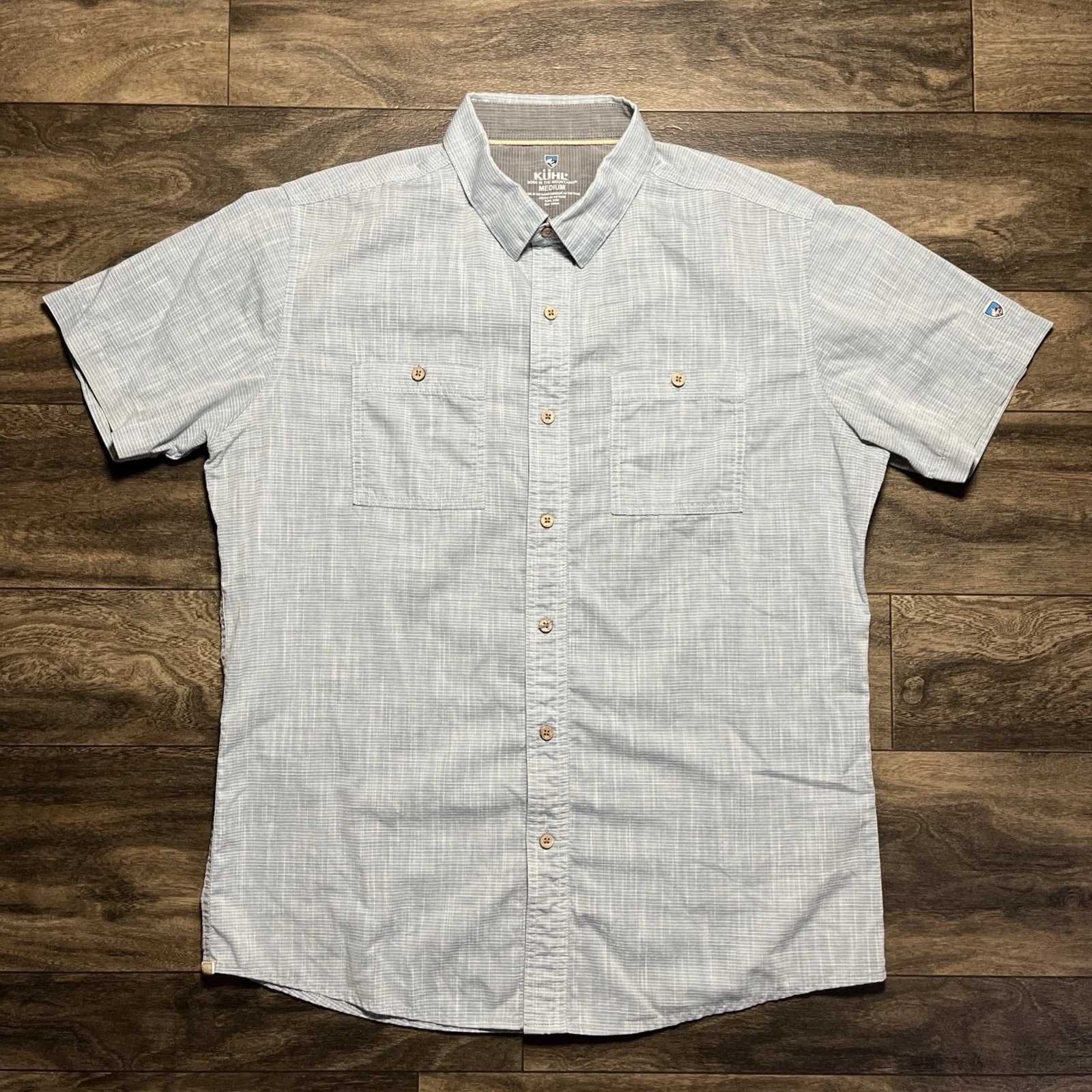 Kuhl KARIB Shirt Mens M Horizon Blue Stripe Coconut Shell Button Lightweight EUC
Opens in a new wind