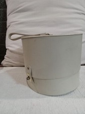Vintage Everbest Of Hollywood Ivory / Off White Hat / Wig Box / Travel Case