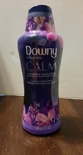 Downy infusions Calm Lavender & Vanilla In-wash Scent Booster 1.06kg (37.5oz.)