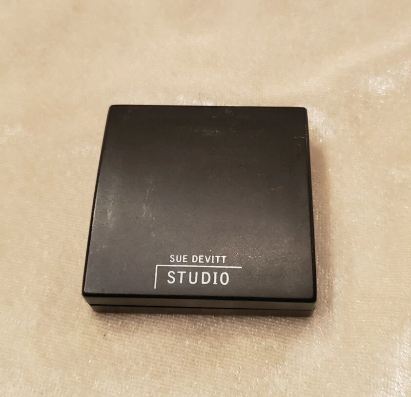 SUE DEVITT Studio Silky Blush NETANYA pressed powder .18 oz Rare HTF - Image 3 of 4