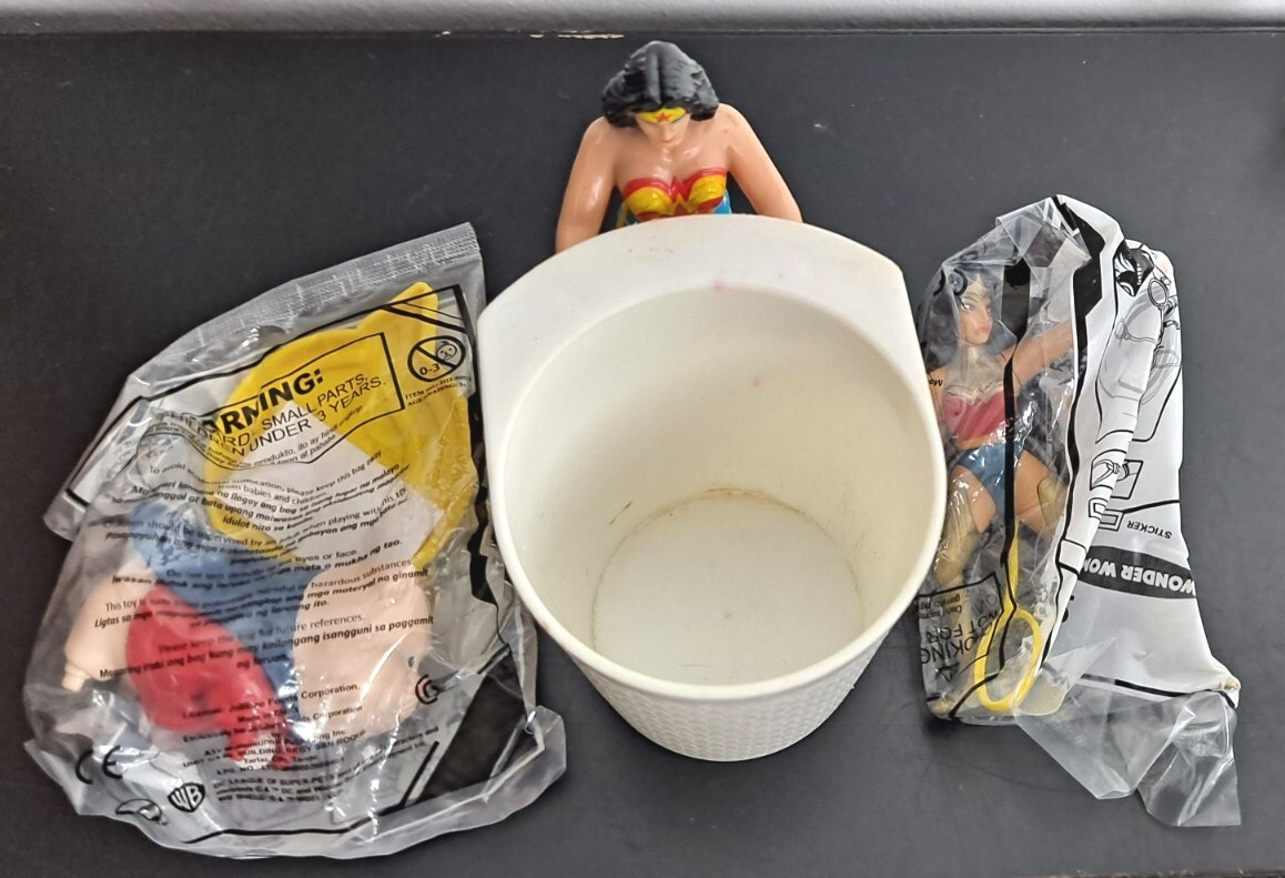 1988 Wonder Woman BK Cup Holder and Jollibee DC League Super Pets