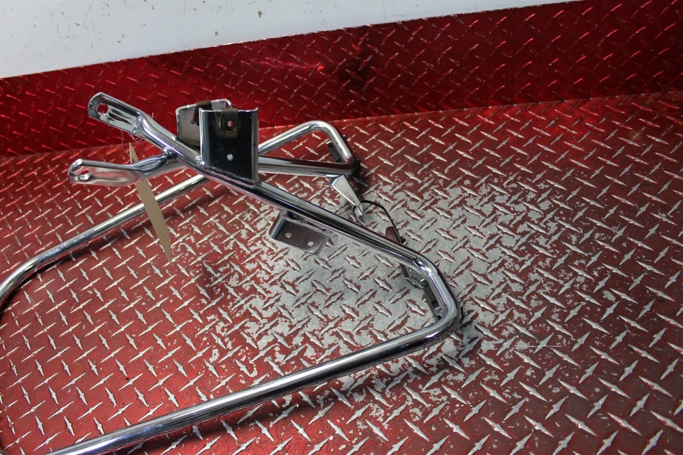 2012 HARLEY DAVIDSON ROAD KING OEM LEFT & RIGHT SADDLE BAG BRACKETS RK59 - Image 3 of 4