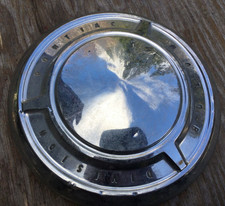 Vintage Pontiac Motor Division Hubcap - Unknown Year Or Model - Damaged Vintage Pontiac Motor Division Hubcap - Unknown Year Or Model - Damaged