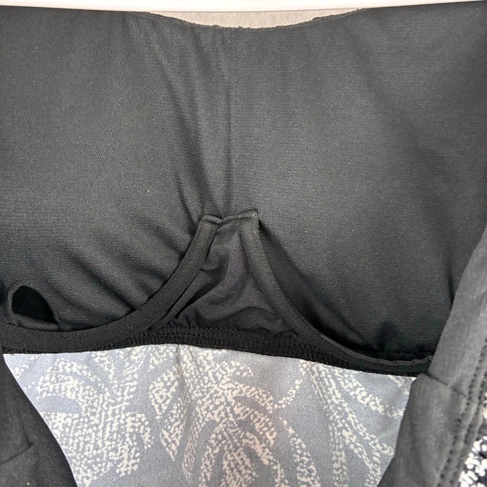 Island Escape Ruffle Swim Top Only Women's 16W Padded Wire Support Tropical Palm - Image 4 of 4