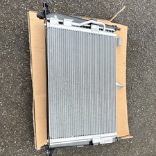 Ford Mondeo / Cougar 2.5 V6 Petrol Radiator, Cooling Fan And Aircon Radiator