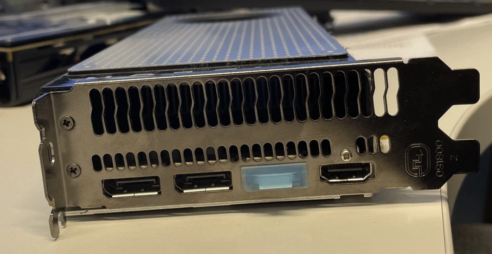 RADEON SAPPHIRE RX470 4G - Immagine 3 di 4