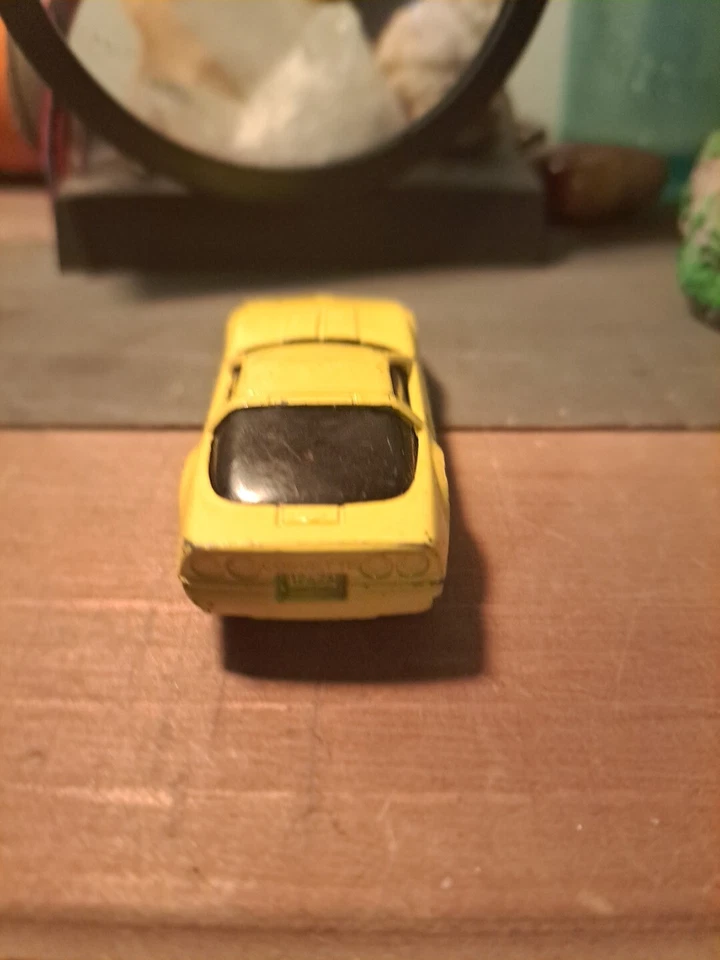 ERTL 复制品 压铸金属 1988 年 Corvette 1: 43 比例 ~ 全新,稀有黄色 — 第 4/4 张图片