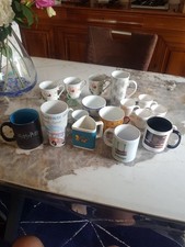 Lot De 18 Tasses Et Mugs toutes tailles harry Potter Simpsons combi les bikers