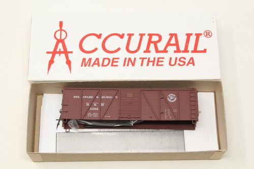 HO Accurail 7114 40' Madera 6 Paneles Caja Coche Delaware & Hudson D&H 17569 Rojo Kit | Zustand: Used