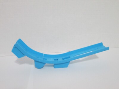 Hot Wheels GLC96 Track Builder Triple Loop Part - Jump Ramp 2A152