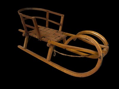 Vintage German DAVOS Oak Wood Curly Horned Sled Toboggan 39 