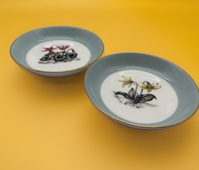 2 Vintage Royal Worcester Fine Bone China Mcm Pin Dishes Butter Pats England