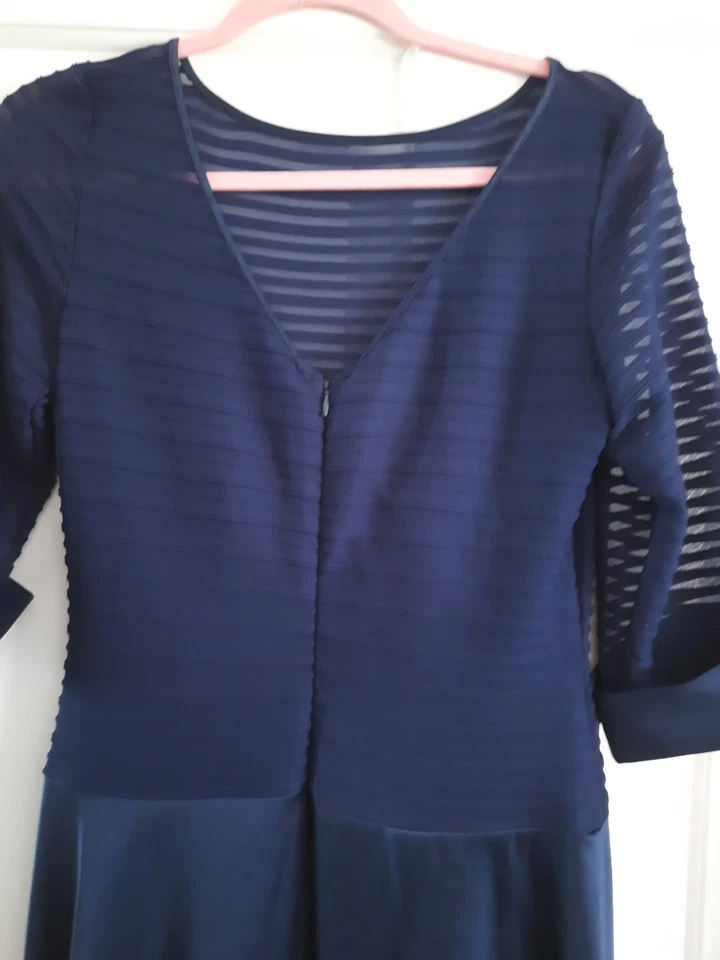 Prom/Bridesmaid/Ballgown Long Navy Size 12 With Slip Stiched Inside, Satin Feel - Image 4 of 4