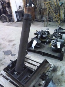 Replaces 1996 COMMERCIAL INTERTECH HYDRAULIC CYLINDER 3646153