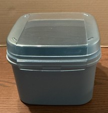 Tupperware Modular Mates Blue Square 1620-2 11 Cup Hinged Flip Top 
