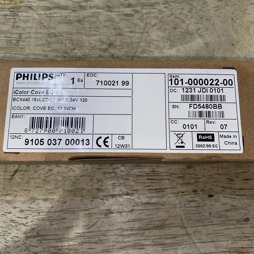 PHILIPS iColor Cove EC 101-000022-00 BCx440 15xLED -LP/RGB 12" LINEAR LED LIGHT - Image 2 of 4