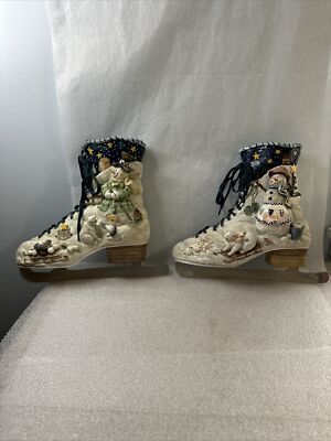 2 ICE SKATE Shaped Wall Pockets Decor Snowman Stars Polar Bears Winter Holiday