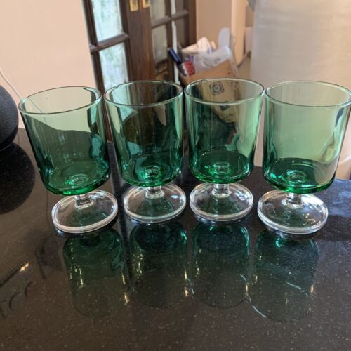 SET OF FOUR VINTAGE LUMINARC FRENCH GREEN SHERRY /PORT GLASSES - Picture 1 of 4