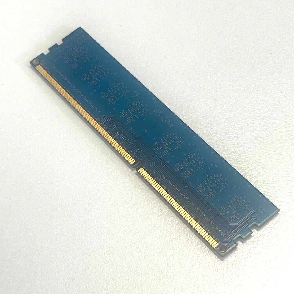 Hynix 4GB DDR3 RAM PC3L-12800U 1600Mhz non-ECC Unbuffered DIMM HMT451U6DFR8A-PB - Image 2 of 4